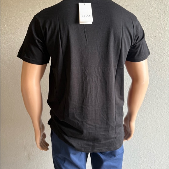 Gucci Black T-Shirt with Gold Logo - Picture 2 of 3